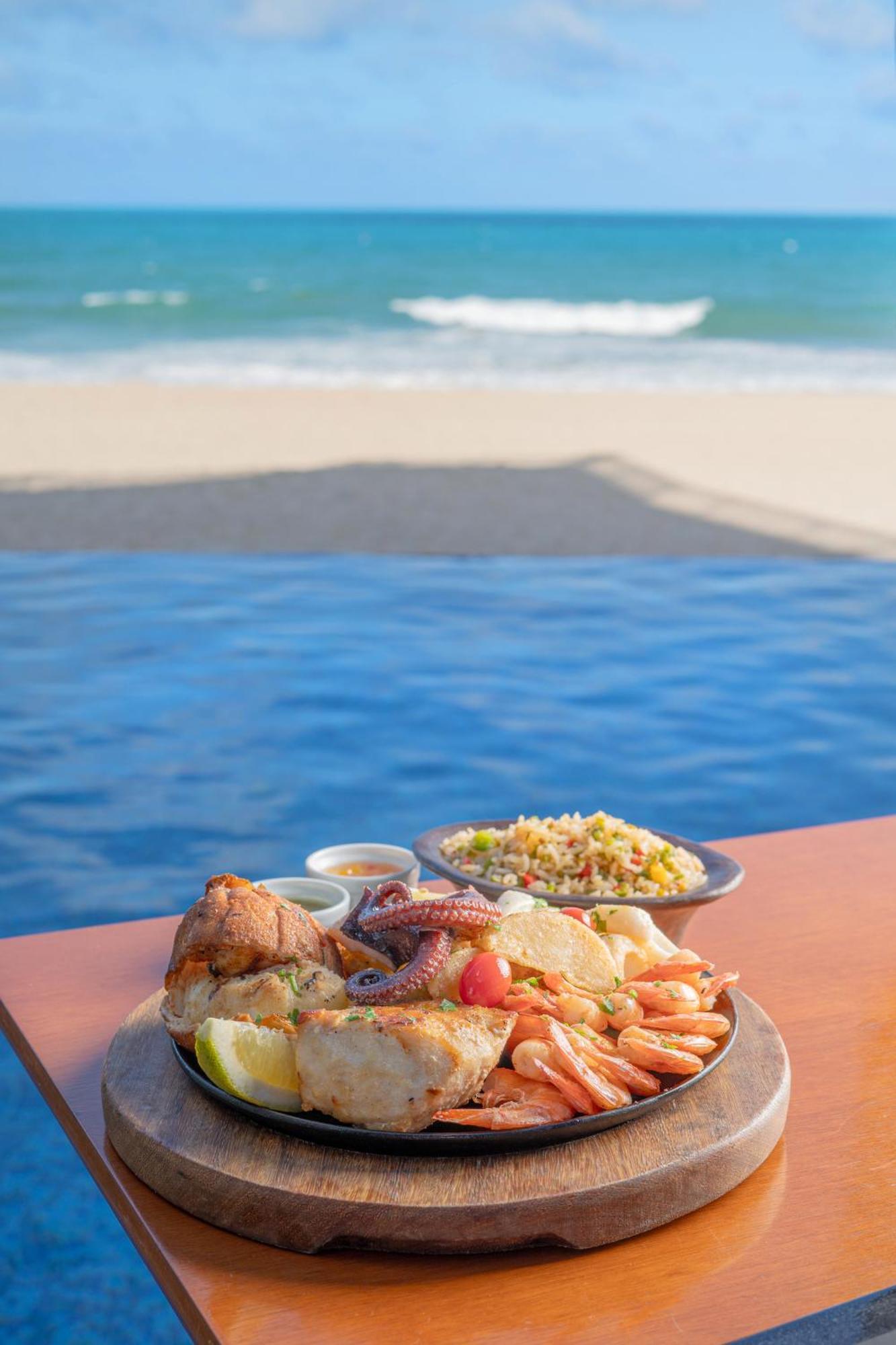 Beach Park Resort - Acqua Акирас Экстерьер фото