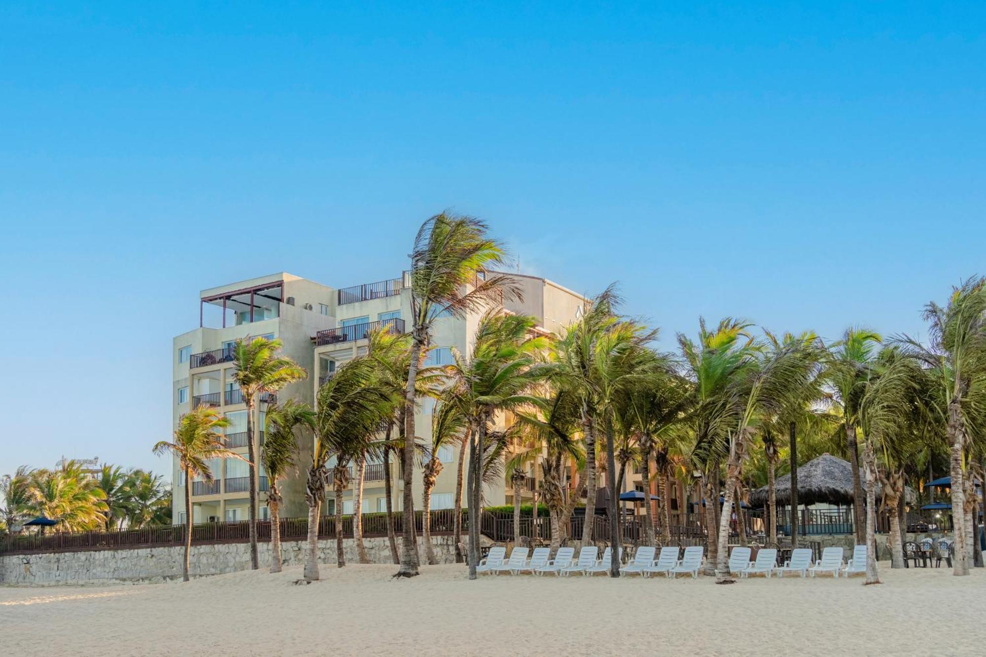 Beach Park Resort - Acqua Акирас Экстерьер фото